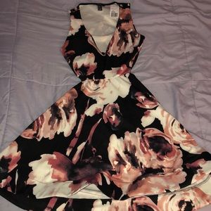 Black/Peach Forever 21 HI/LO Dress Size M